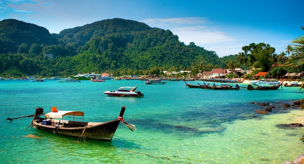 Private yacht charter to Phi Phi Islands, Krabi Thailand