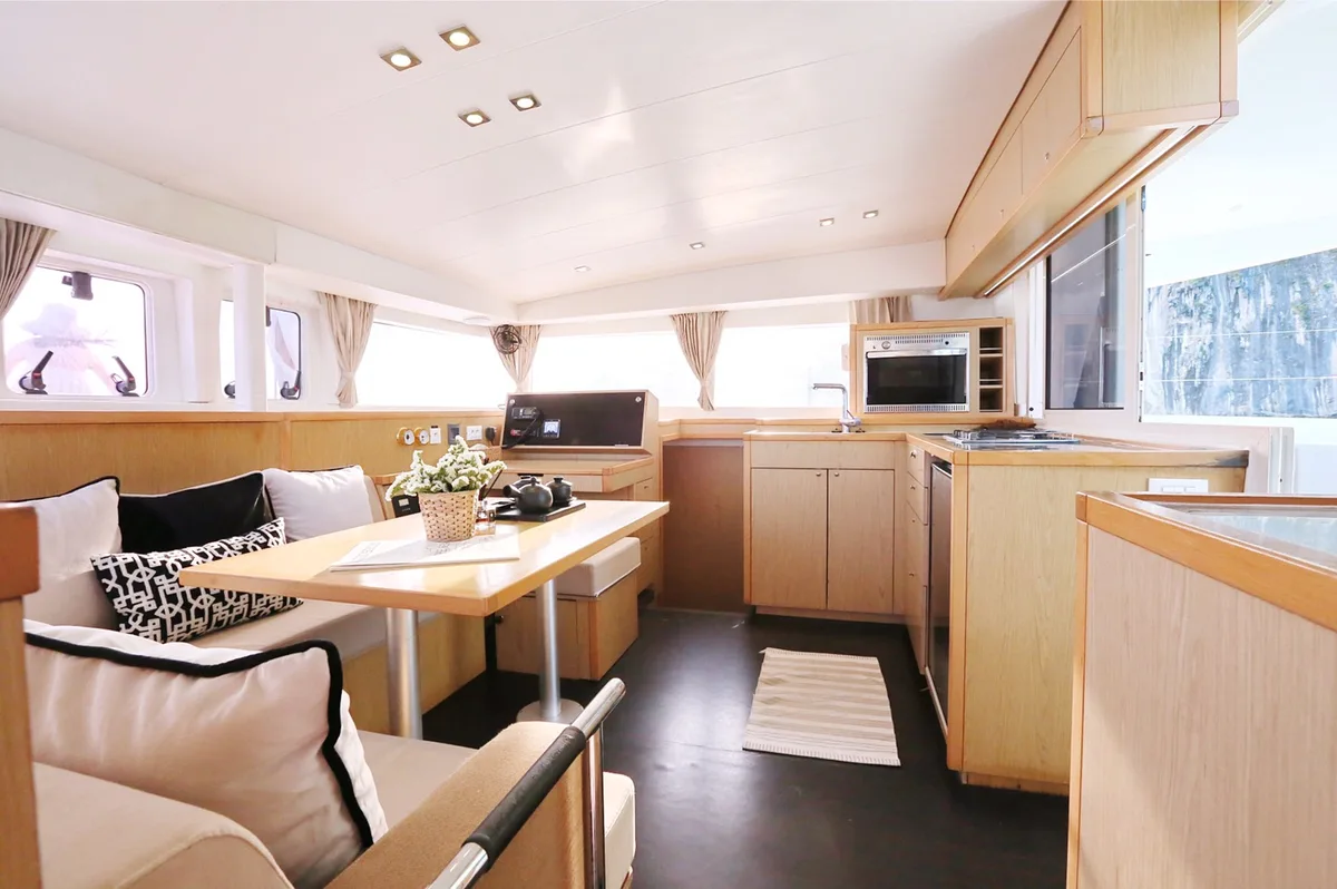  Adonis | 40ft Lagoon | Krabi