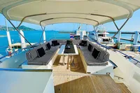  Phi Phi Island (8h) | Touch