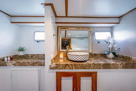  Princess of Siam | 72ft King Yacht | Phuket