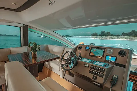  Gucci | 58ft Cranchi Yachts | Phuket