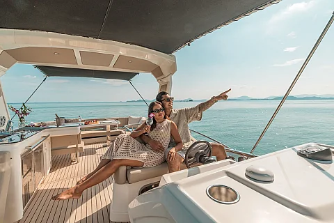  Gucci | 58ft Cranchi Yachts | Phuket