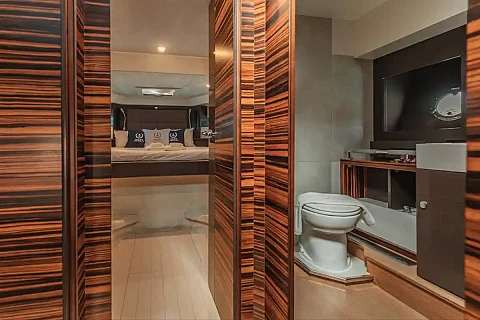  Gucci | 58ft Cranchi Yachts | Phuket