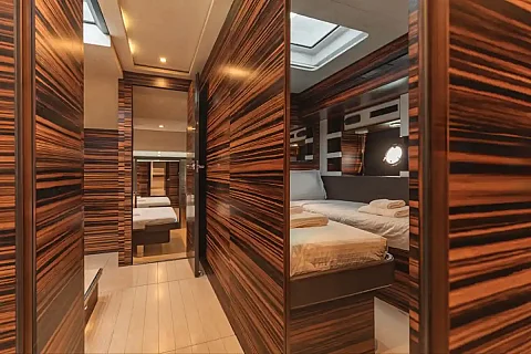  Gucci | 58ft Cranchi Yachts | Phuket