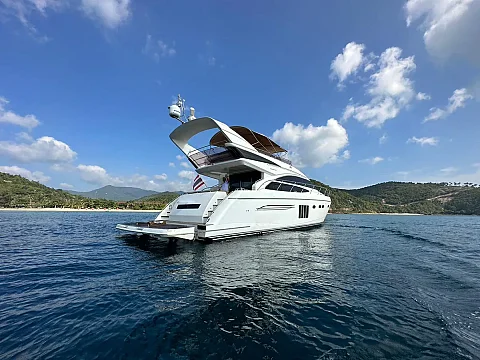  Luminar | 64ft Princess Yacht | Koh Samui