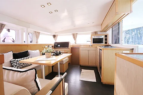  Adonis | 40ft Lagoon | Krabi