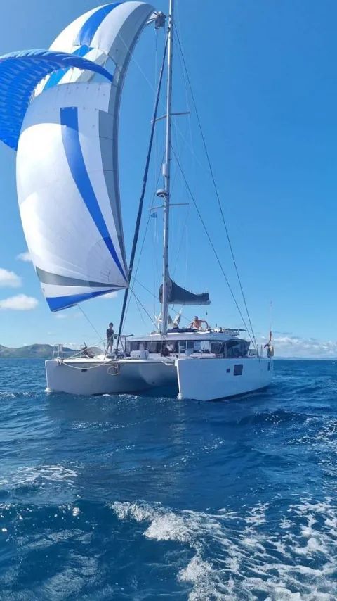  Vape | 44ft Lagoon | Koh Samui