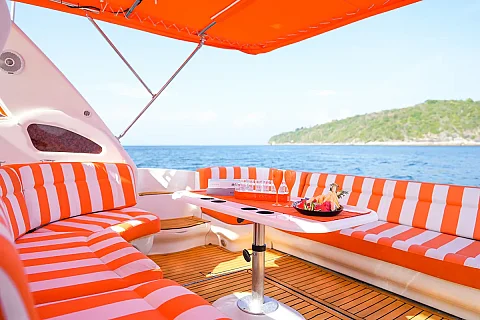  Peach | 45ft Sea Ray | Phuket