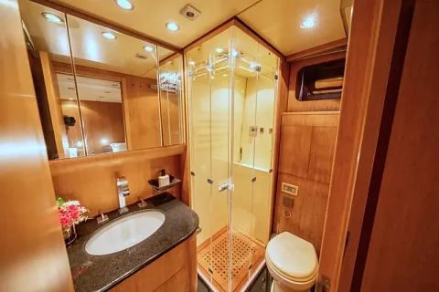  Oackley | 75ft Arno Leopard | Krabi