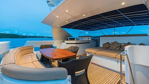  Piano | 112ft Heesen | Phuket