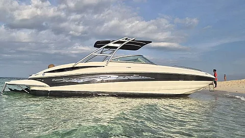 Clyde — 26ft Crownline Luxury Speedboat Charter Phuket