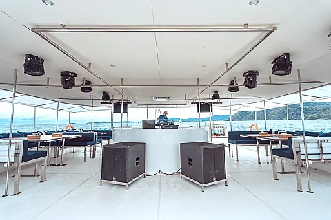  Joy | 74ft Tahiti | Phuket