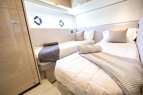  Lisa | 55ft Princess Yacht | Phuket