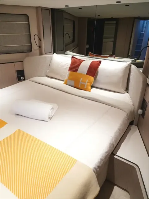  Crémant | 58ft Ferretti | Phuket