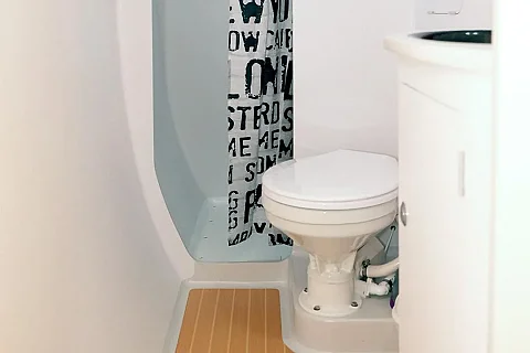  Hot Billy | 39ft Stealth - Asia Catamarans | Phuket