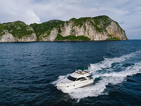  Little Prince | 42ft Princess Yacht | Phuket