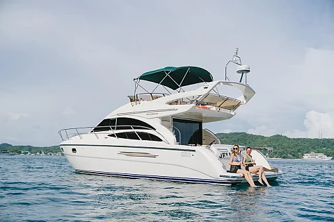  Little Prince | 42ft Princess Yacht | Phuket
