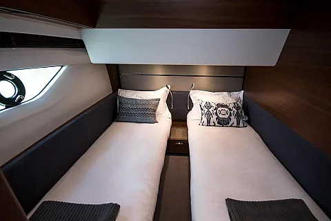  Little Queen | 65ft Princess Yacht | Phuket