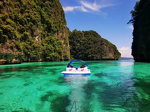  Provence | 58ft Riviera | Phuket