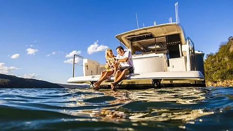  Provence | 58ft Riviera | Phuket