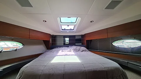  Paris | 42ft Princess Yacht | Phuket