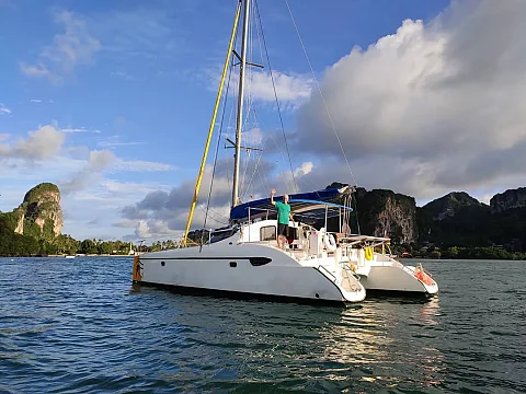  Parrot | 40ft Fountaine Pajot | Krabi